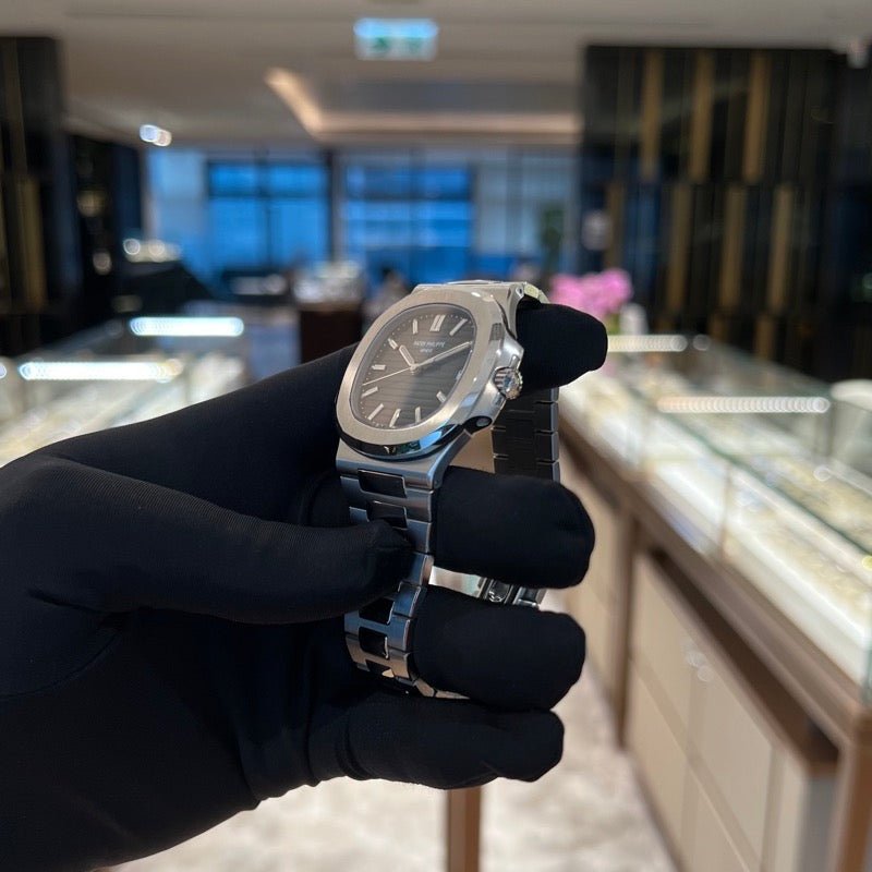 PP 5711/1A-001 (2nd hand) Nautilus- Aristo Watch & Jewellery